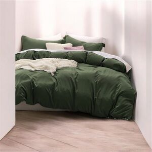 Elegant Forest Green Duvet Cover Set